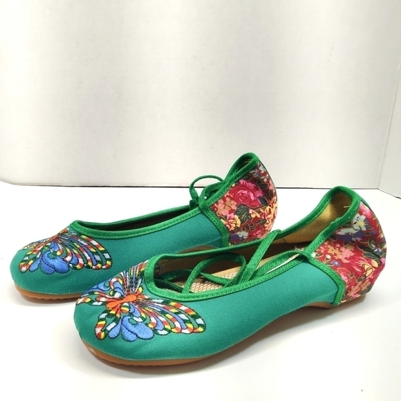Chinese Style Flats Embroidery Shoes Round Toe Ankle Strap Butterfly Loa… - Picture 2 of 5